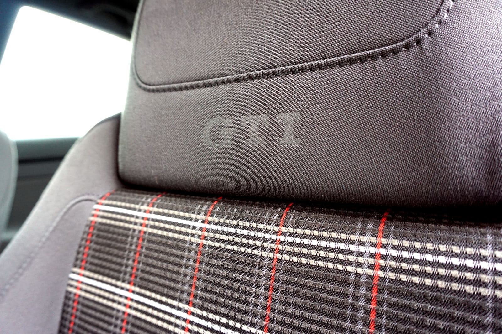 VW GOLF GTi 2.0 TFSi 200 Occasion 79 95_1