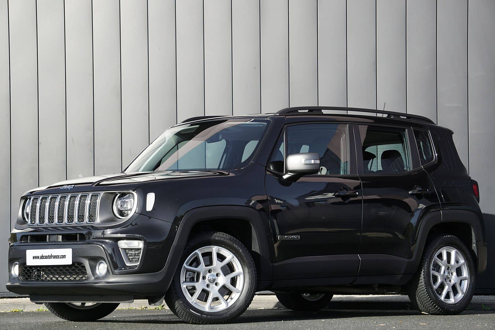 JEEP RENEGADE HYBRIDE PHEV 1.3 TURBO T4 190 4XE LIMITED AT6 Occasion 79 abcautofrance (abc auto france) 2