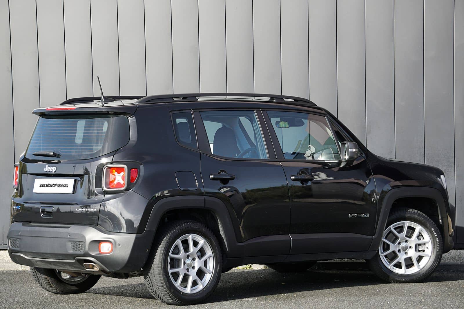 JEEP RENEGADE HYBRIDE PHEV 1.3 TURBO T4 190 4XE LIMITED AT6 Occasion 79 abcautofrance (abc auto france) 6